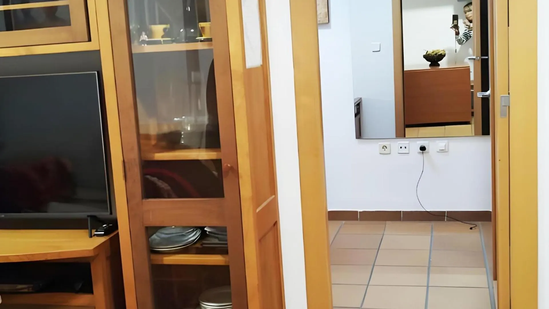 Apartamento Arttyco Sierra Nevada Zona Media Baja 0*,